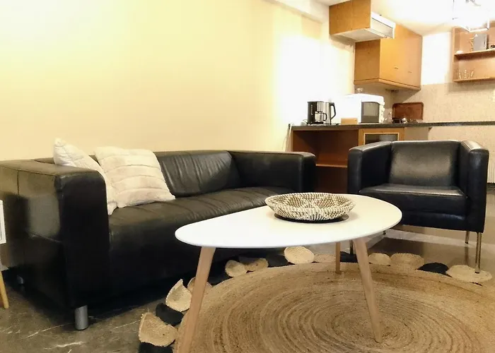 Central Athens Pad
