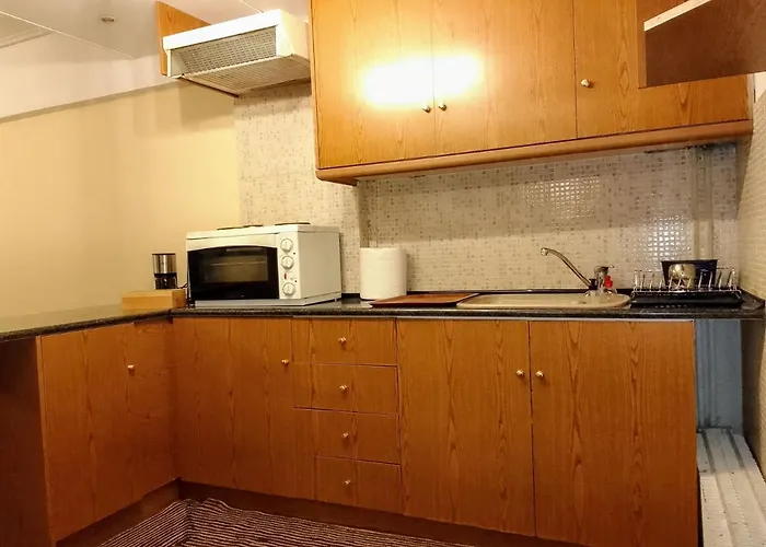 Central Athens Pad